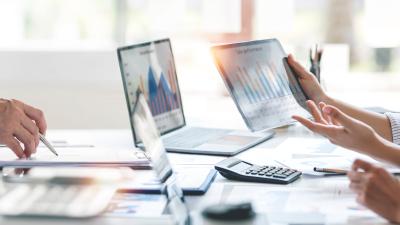 Business Partners evaluating a Business Savings Account vs Business Money Market